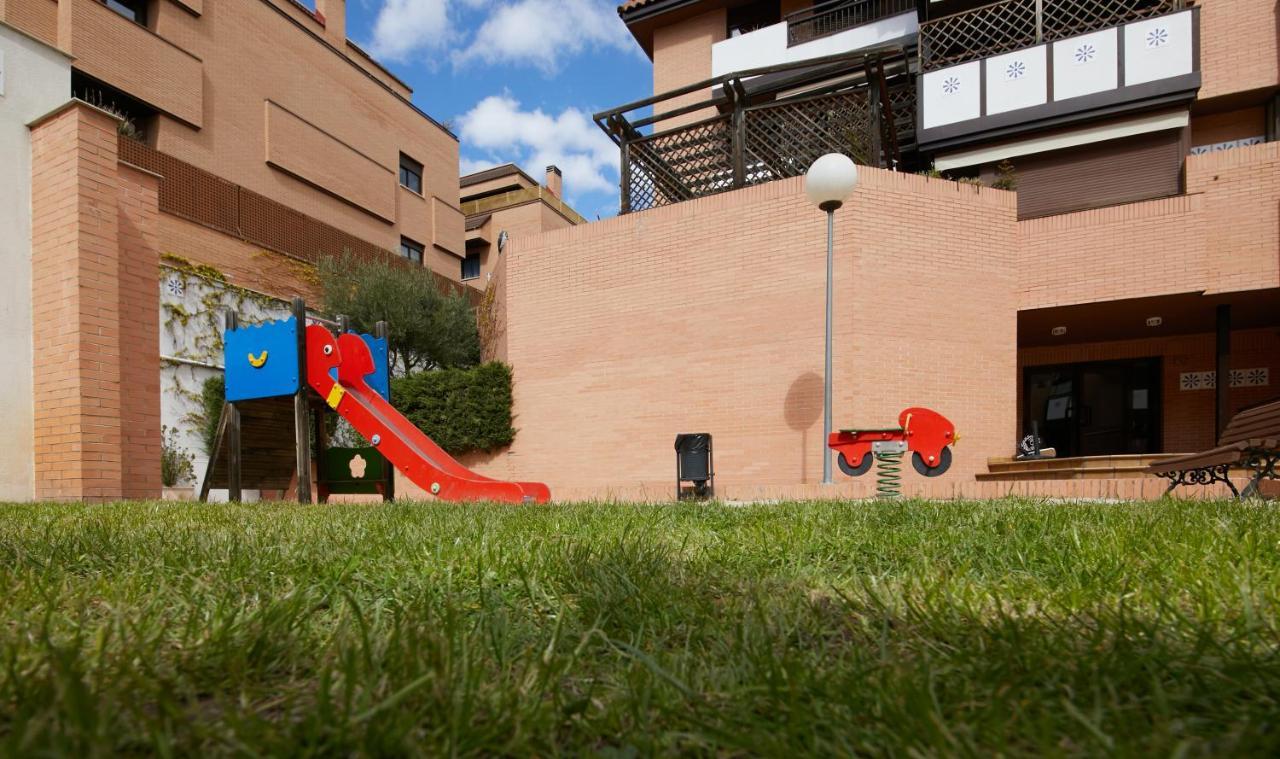 Apartamento Las Rozas Village ภายนอก รูปภาพ